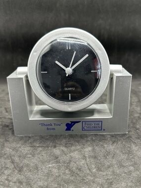 Feed The Children Quartz Desk Clock Promotional Table Clock Modern Silver Tone